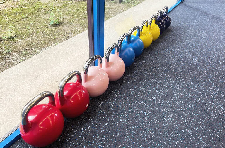 汐止中興商圈,健身房,教練,教練課,拳擊,trx,vipr,壺鈴,滑盤,調整訓練,筋膜放鬆,康復運動,疼痛管理,筋膜刀,巫毒帶,鬆動槍,無痛筋膜放鬆,關節鬆動術