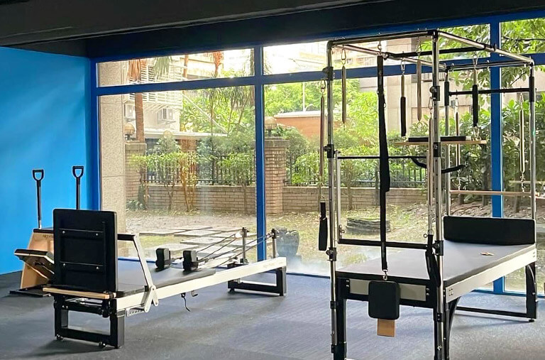 汐止中興商圈,深層肌肉力量訓練,安全,核心肌群,特定肌肉,核心發力,器械皮拉提斯器械訓練,核心床Reformer,鞦韆床Trapeze Table,萬能椅Chair,梯桶Ladder Barrel