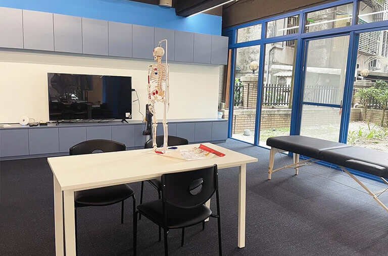 汐止中興商圈,健身房,教練,教練課,體態管理,皮拉提斯,器械皮拉提斯器械訓練